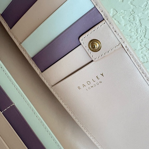 NWOT-- Radley London Light Pink Love Potion Wallet (comes with dust bag) - Picture 9 of 9